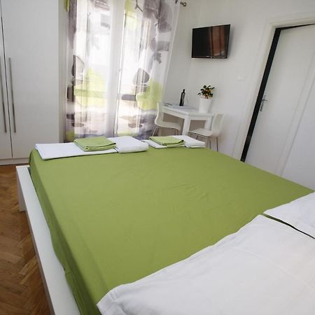 Apartments Galic Makarska Esterno foto