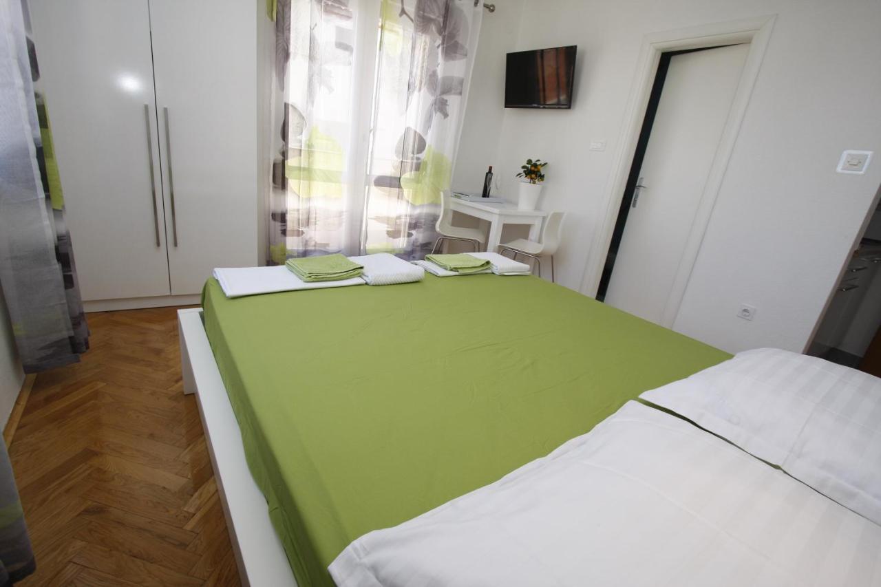Apartments Galic Makarska Esterno foto